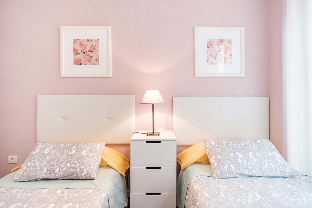 Stylish And Chic City Center Apartment With Wifi La Laguna  Eksteriør bilde