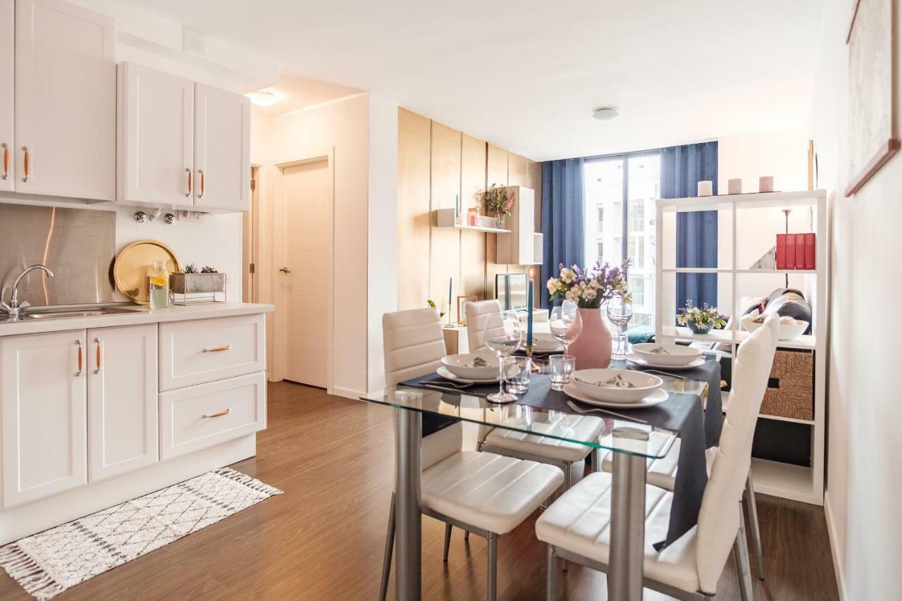 Stylish And Chic City Center Apartment With Wifi La Laguna  Rom bilde